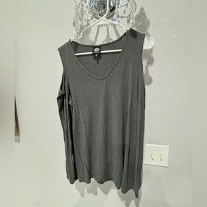 Bobeau top xl used .item #136